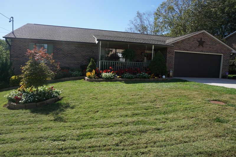 7762 Verona Ln, Powell, TN 37849