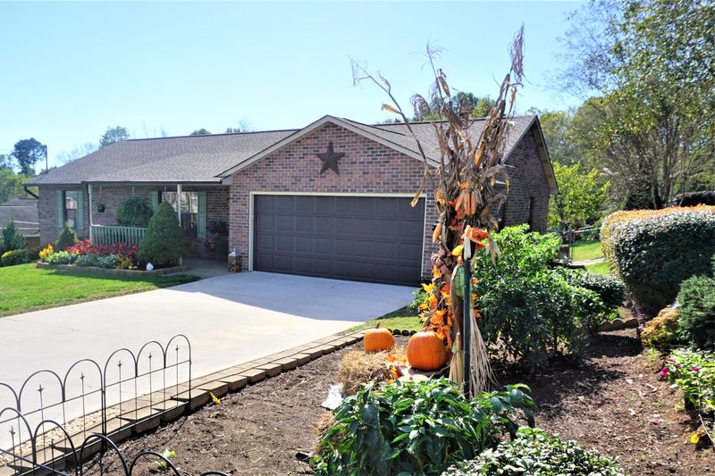 7762 Verona Ln, Powell, TN 37849