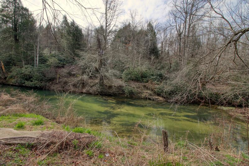 7765 Sparta Hwy, Crossville, TN 38572