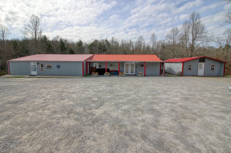7765 Sparta Hwy, Crossville, TN 38572