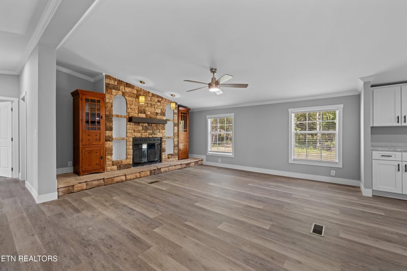 779 Silver City Rd, Whitesburg, TN 37891