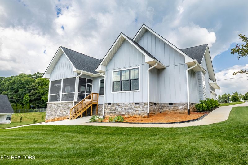 7791 Morganton Rd, Greenback, TN 37742