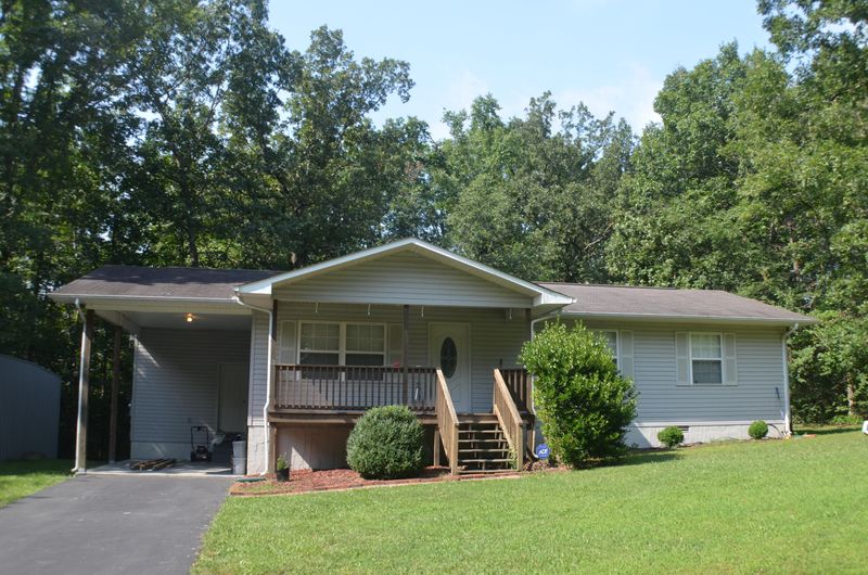 78 Larch Dr, Crossville, TN 38555