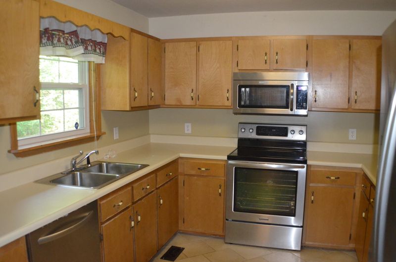 78 Larch Dr, Crossville, TN 38555