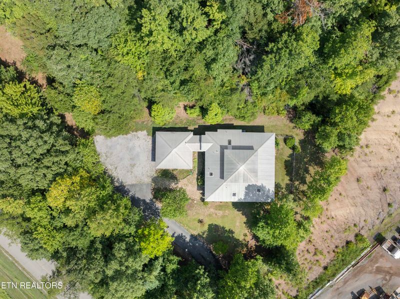780 Old Emory Rd, Clinton, TN 37716
