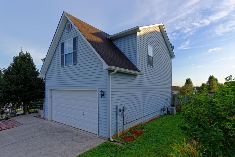 7801 Beechtree Ln, Powell, TN 37849
