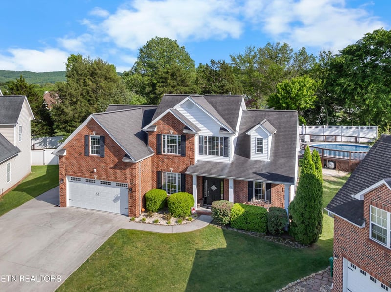 7803 Chillingsworth Ln, Knoxville, TN 37938