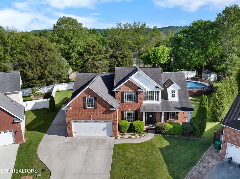 7803 Chillingsworth Ln, Knoxville, TN 37938