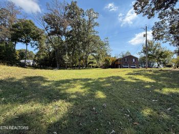 7803 Lucky Ln, Corryton, TN 37721