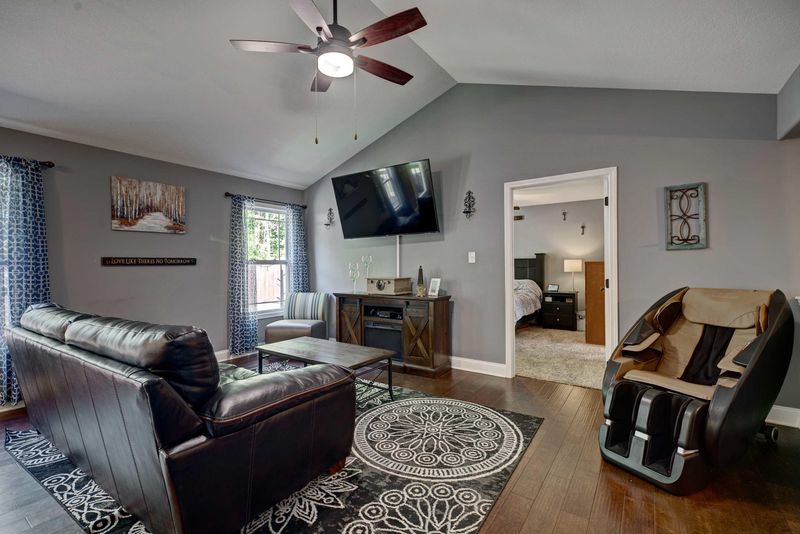 7805 Elkton Ln, Powell, TN 37849