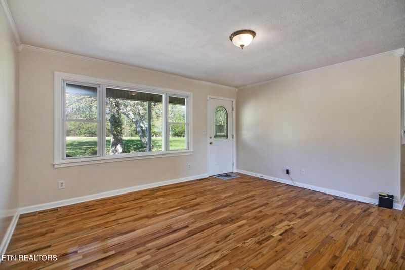 7806 Vandever Rd, Crossville, TN 38572