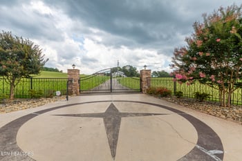7808 Morris Rd, Knoxville, TN 37938