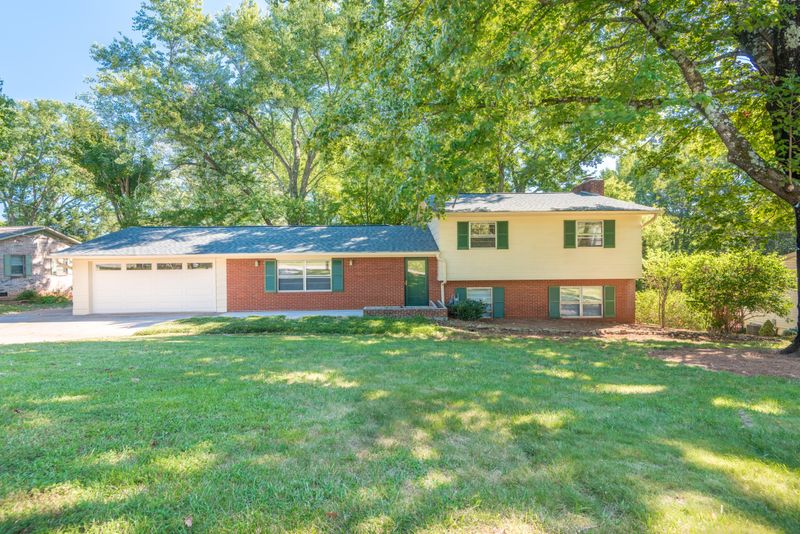 7808 Ramsgate Dr, Knoxville, TN 37919