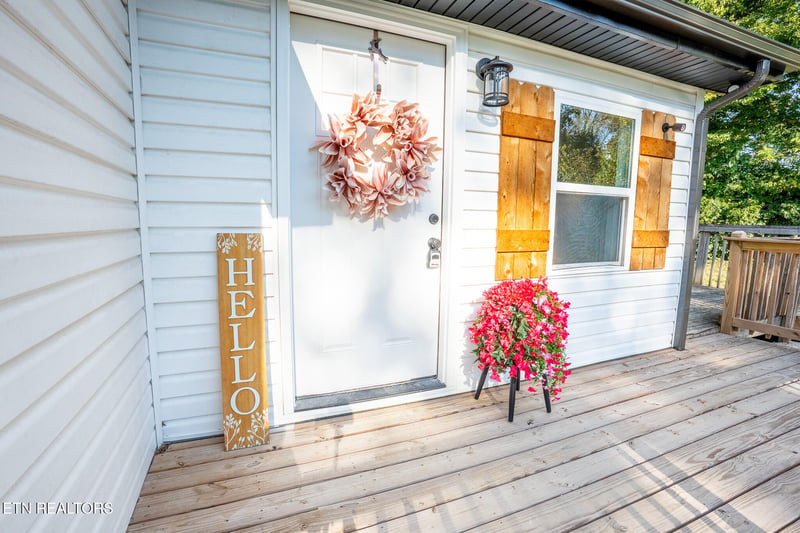 7808 Staley Rd, Corryton, TN 37721