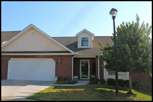 7809 Galaxy Way, Powell, TN 37849