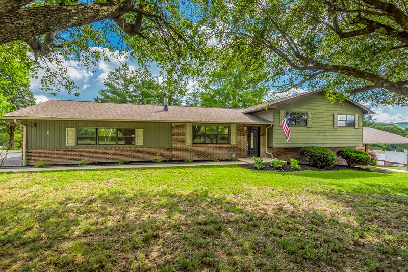 781 Eblen Cir, Kingston, TN 37763