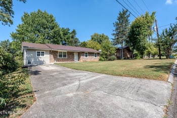 7811 E Sesame Ln, Knoxville, TN 37938