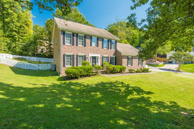 7811 Representative Ln, Knoxville, TN 37931