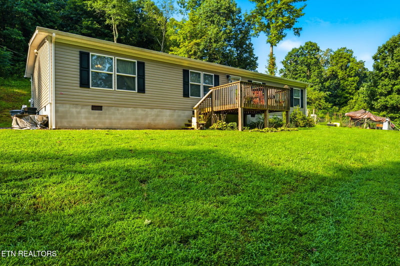 7812 Stagecoach Rd, Whitesburg, TN 37891