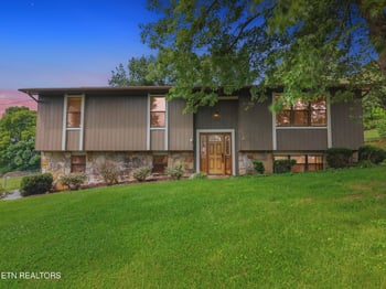 7813 Cedarcrest Rd, Knoxville, TN 37938