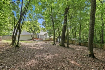 7813 Shadowood Dr, Knoxville, TN 37938