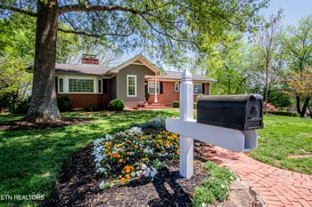 7813 Sheffield Dr, Knoxville, TN 37909