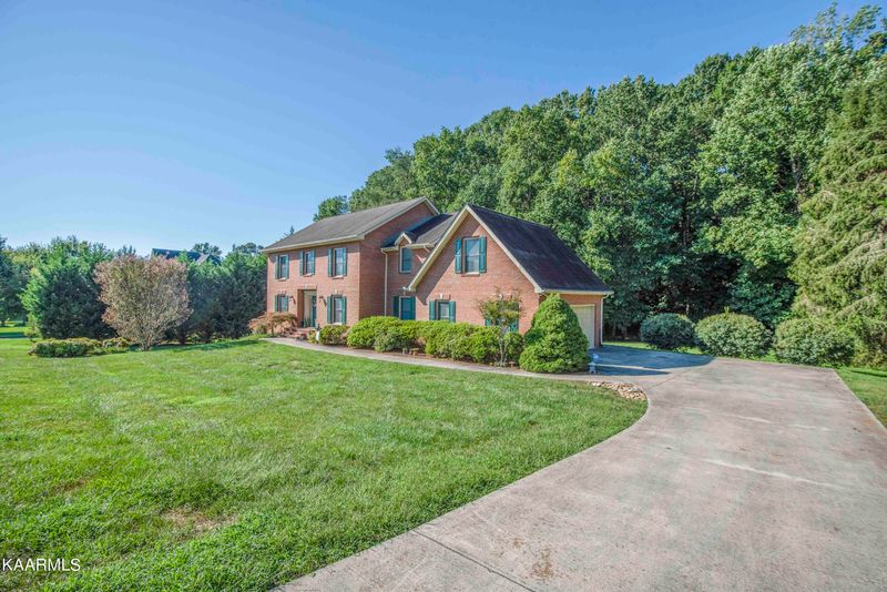 7815 Rio Grande Dr, Powell, TN 37849