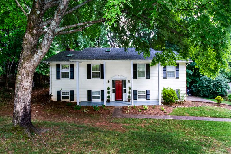 7816 Ramsgate Dr, Knoxville, TN 37919