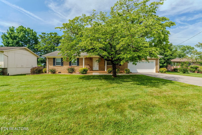 7817 Sweet Ln, Knoxville, TN 37938