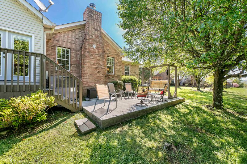 7819 Hickory Wind Ln, Knoxville, TN 37938