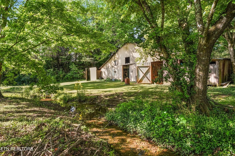 7819 Pelleaux Rd, Knoxville, TN 37938
