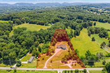 7820 E Emory Rd, Corryton, TN 37721