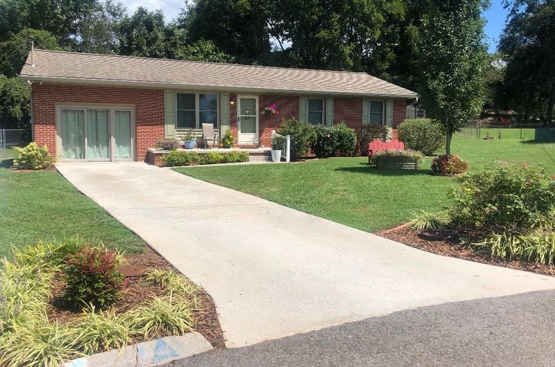 7820 E Sesame Ln, Knoxville, TN 37938