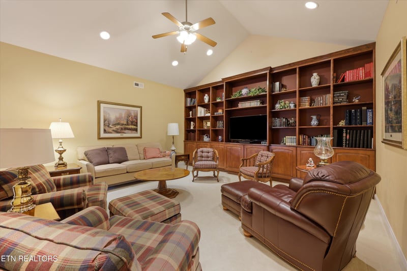 7821 Bailey Bridge Way, Knoxville, TN 37938