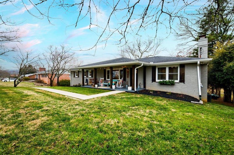 7821 Ewing Rd, Powell, TN 37849