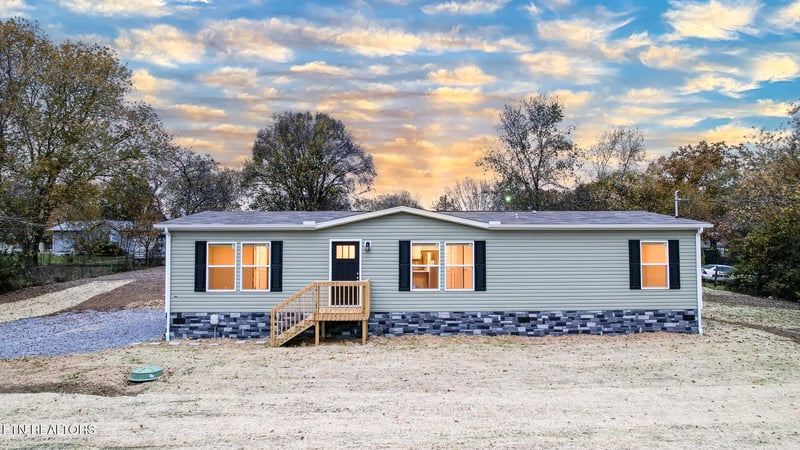 7821 Harris Rd, Whitesburg, TN 37891