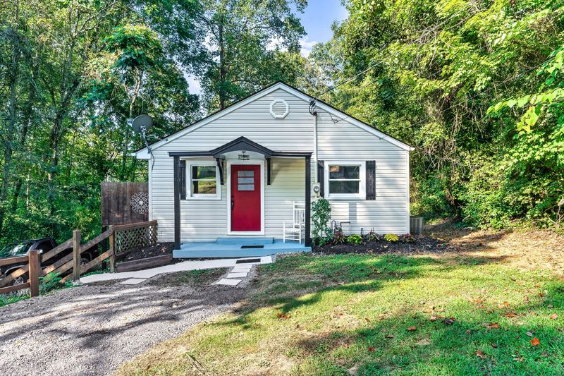 7823 Fersner Rd, Powell, TN 37849