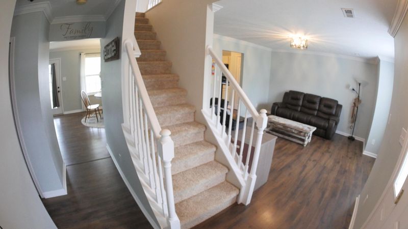 7827 Dawnview Rd, Powell, TN 37849