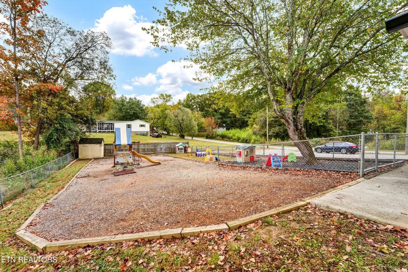7828 S Northshore Dr, Knoxville, TN 37919