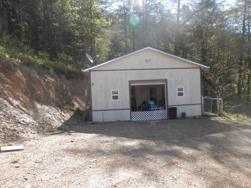 783 Rafter Rd, Tellico Plains, TN 37385