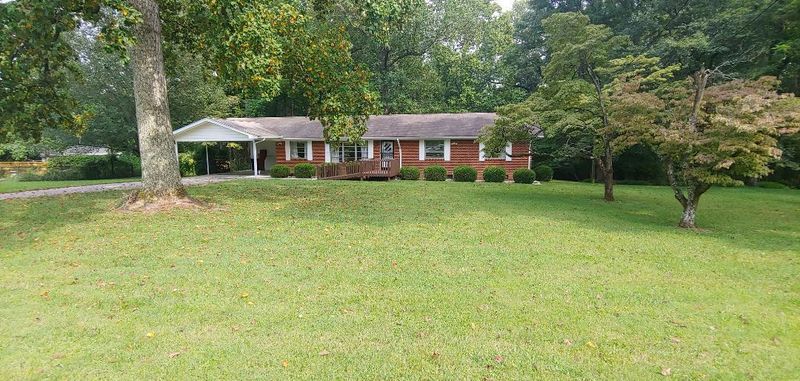 783 W Outer Dr, Oak Ridge, TN 37830
