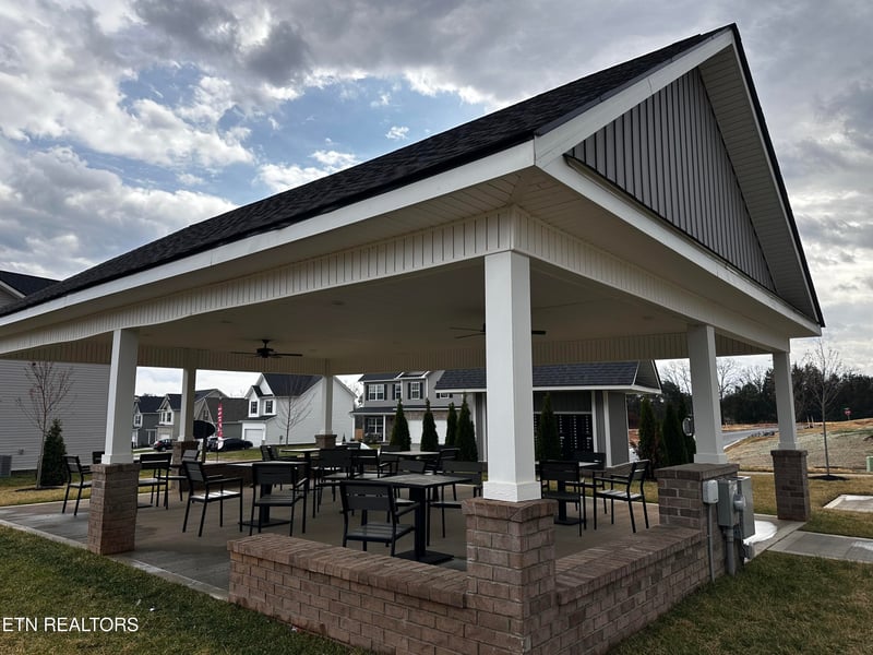 7834 Tree Line Ln, Corryton, TN 37721