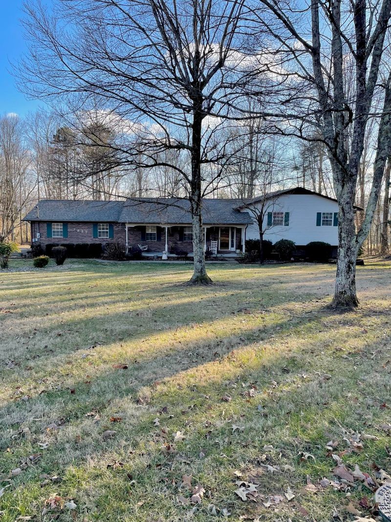 7837 Stanley Rd, Powell, TN 37849