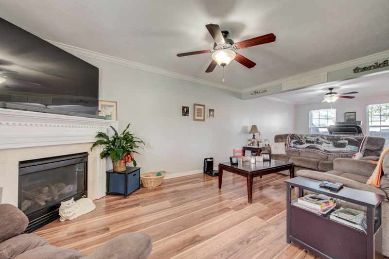 7839 Dawnview Rd, Powell, TN 37849