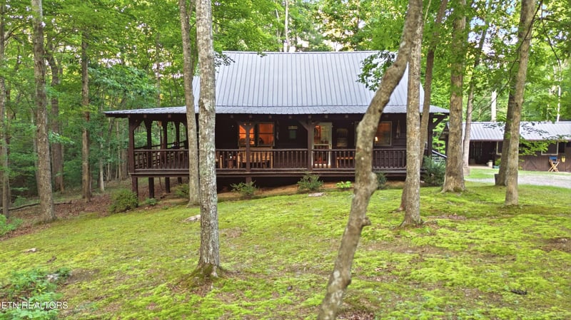 784 Wilderness Tr, Oneida, TN 37841
