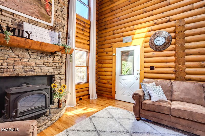 7844 Clapps Chapel Rd, Corryton, TN 37721