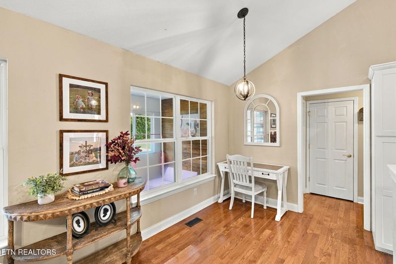 785 Harvest Meadows Dr, Kodak, TN 37764