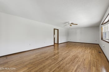 788 Old Jamestown Rd, Helenwood, TN 37755