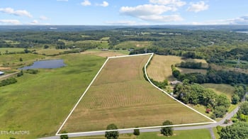 7883 Davis Ferry Rd, Loudon, TN 37774