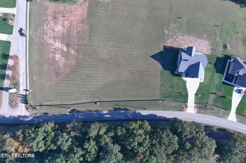 7883 Morganton Rd, Greenback, TN 37742